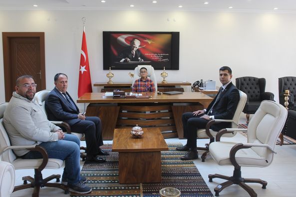 23 Nisan'da Kaymakamımız Sayın Oğuzhan AKMAN Koltuğunu Öğrencimize Devretti