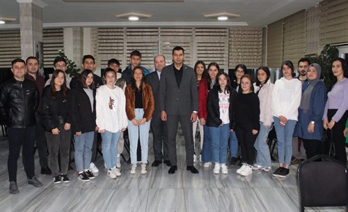 Kaymakamımız Sayın Oğuzhan AKMAN, Hacı Mehmet CÖMERT Çok Programlı Anadolu Lisesi 11. ve 12. Sınıf Öğrencileri İle İftar Programında Bir Araya Geldi